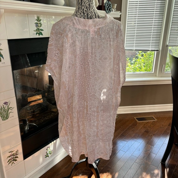 NWT Victoria’s Secret Cover-up - Picture 2 of 11